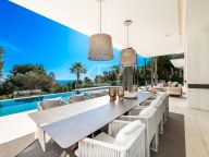 Villa for sale in Cascada de Camojan, Marbella Golden Mile