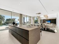 Villa for sale in Cascada de Camojan, Marbella Golden Mile