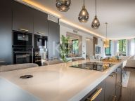 Вилла на продажу в La Quinta, Бенахавис