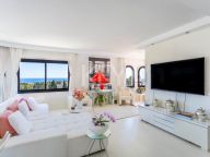 Penthouse for sale in Coto Real, Marbella Golden Mile