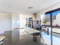 Penthouse for sale in Coto Real, Marbella Golden Mile
