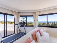 Penthouse for sale in Coto Real, Marbella Golden Mile