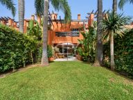 Таунхаус на продажу в Monte Marbella Club, Золотая Миля