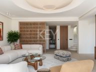 Спаренный дом на продажу в El Oasis Club, Золотая Миля
