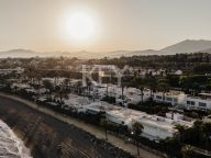 Спаренный дом на продажу в El Oasis Club, Золотая Миля