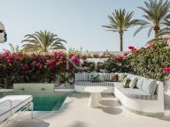 Спаренный дом на продажу в El Oasis Club, Золотая Миля