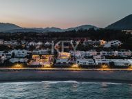Спаренный дом на продажу в El Oasis Club, Золотая Миля