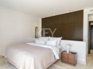 Villa for sale in Atalaya Fairways, Benahavis