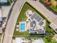 Villa for sale in Atalaya Fairways, Benahavis