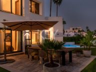 Villa for sale in Atalaya Fairways, Benahavis