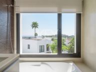 Villa for sale in Atalaya Fairways, Benahavis