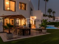 Villa for sale in Atalaya Fairways, Benahavis