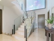 Villa for sale in Atalaya Fairways, Benahavis