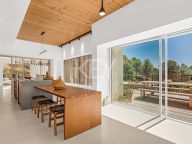 Villa for sale in El Madroñal, Benahavis