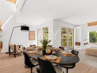 Villa for sale in El Madroñal, Benahavis