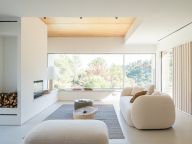Villa for sale in El Madroñal, Benahavis
