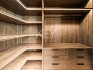 Ático en venta en Beach Side Golden Mile, Marbella Golden Mile