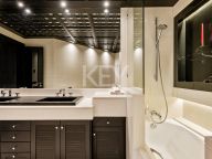 Ático en venta en Beach Side Golden Mile, Marbella Golden Mile