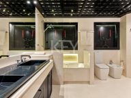 Ático en venta en Beach Side Golden Mile, Marbella Golden Mile