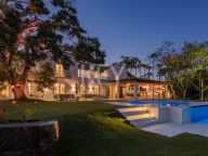 Villa en venta en Nueva Andalucia