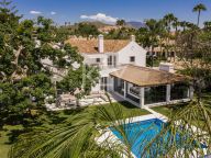 Villa en venta en Nueva Andalucia