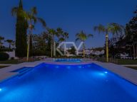 Villa en venta en Nueva Andalucia