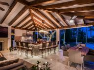 Villa en venta en Nueva Andalucia