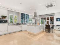 Villa for sale in Sierra Blanca, Marbella Golden Mile