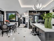 Villa en venta en Benahavis