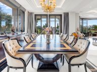 Villa en venta en Benahavis