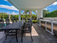 Villa en venta en Benahavis