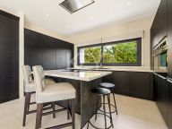 Вилла на продажу в La Quinta, Бенахавис