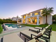 Villa en venta en La Quinta, Benahavis