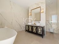 Villa en venta en La Quinta, Benahavis