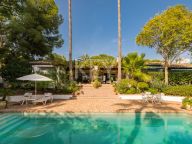 Villa for sale in Benahavis