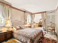 Villa for sale in Benahavis