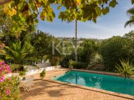 Villa for sale in Benahavis