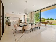 Villa en venta en Guadalmina Alta, San Pedro de Alcantara