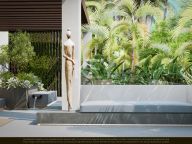 Villa for sale in Nueva Andalucia