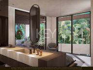 Villa for sale in Nueva Andalucia