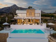 Villa for sale in Marbella Golden Mile