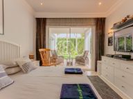 Villa en venta en El Herrojo, Benahavis