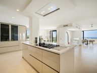 Villa for sale in Las Lomas de Nueva Andalucia, Nueva Andalucia