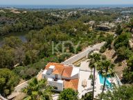 Villa for sale in Las Lomas de Nueva Andalucia, Nueva Andalucia
