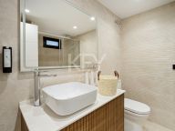 Villa for sale in Las Lomas de Nueva Andalucia, Nueva Andalucia