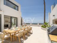 Villa for sale in Las Lomas de Nueva Andalucia, Nueva Andalucia