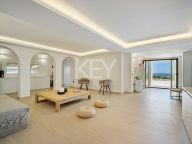 Villa for sale in Las Lomas de Nueva Andalucia, Nueva Andalucia