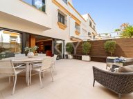 Town House for sale in Marbellamar, Marbella Golden Mile