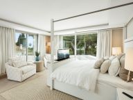 Villa for sale in Rocio de Nagüeles, Marbella Golden Mile