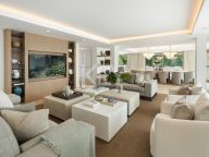 Villa for sale in Rocio de Nagüeles, Marbella Golden Mile